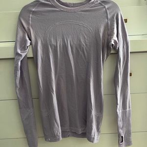 Lululemon Lavender Long Sleeved Top 💜